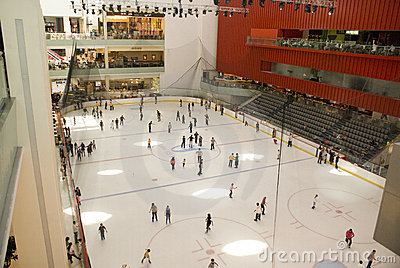 dubai-mall-ice-rink-thumb14718851